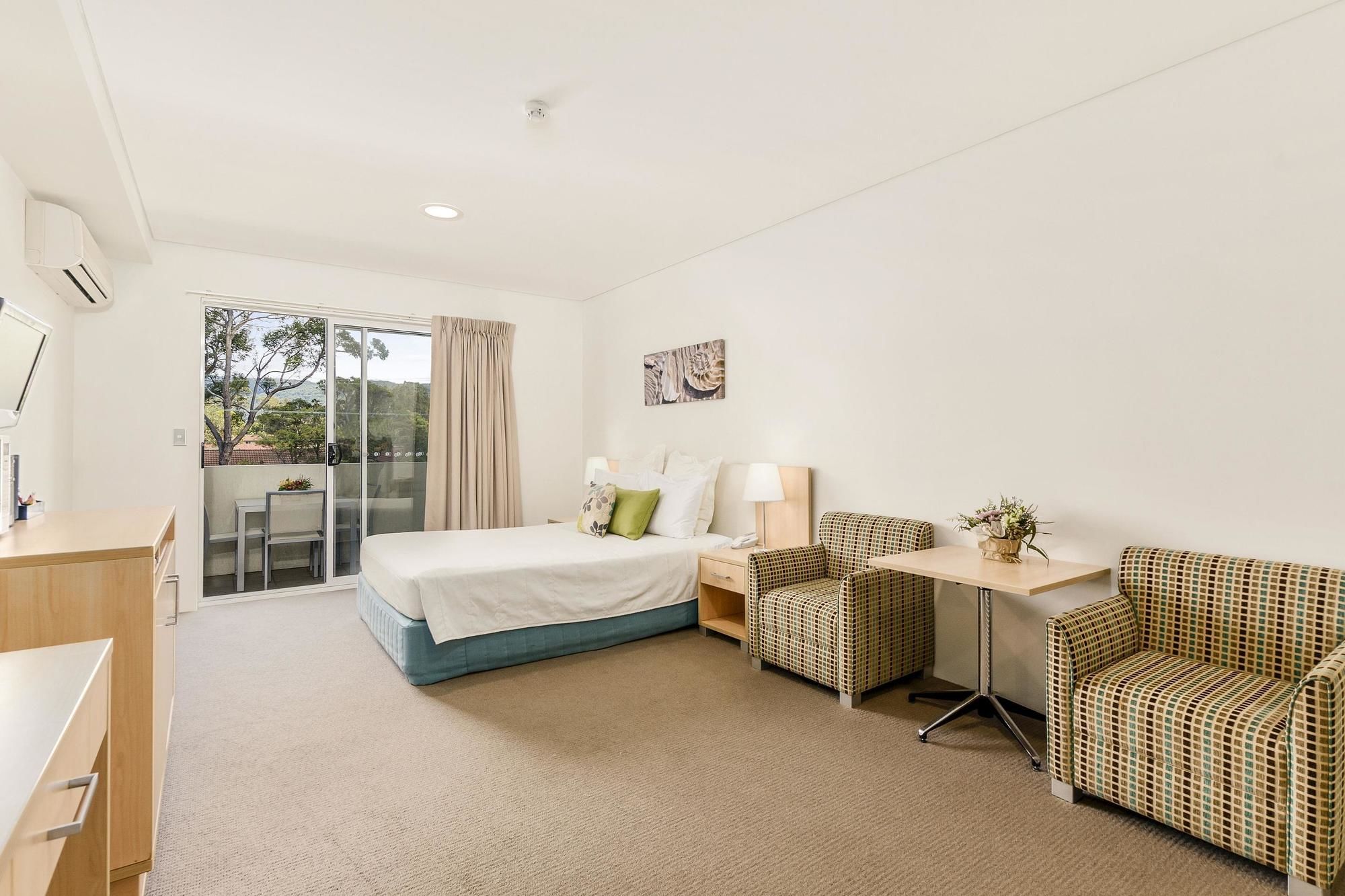 Quality Suites Pioneer Sands