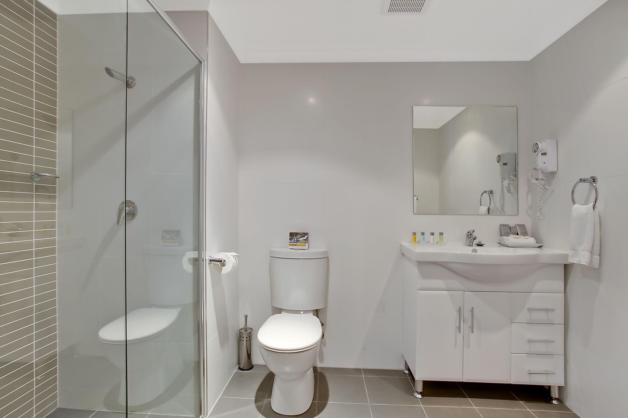 Quality Suites Pioneer Sands