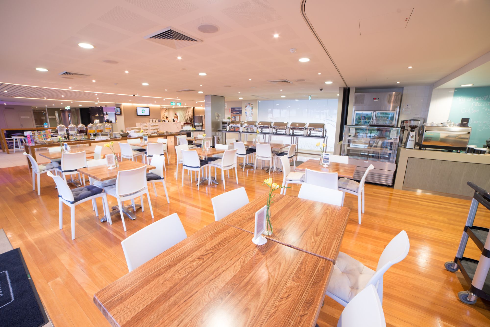 Quality Suites Pioneer Sands