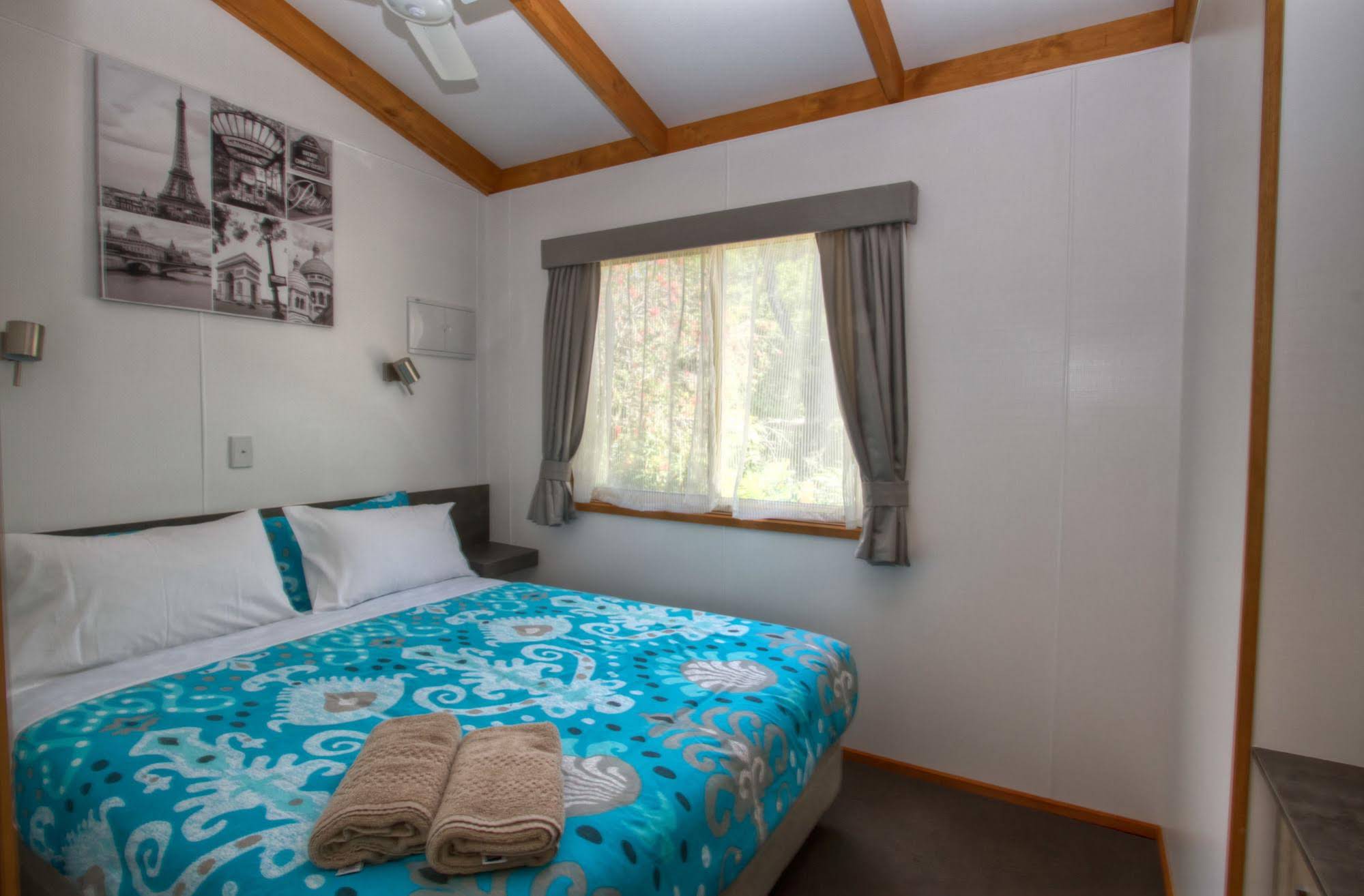 Twin Dolphins Holiday Park