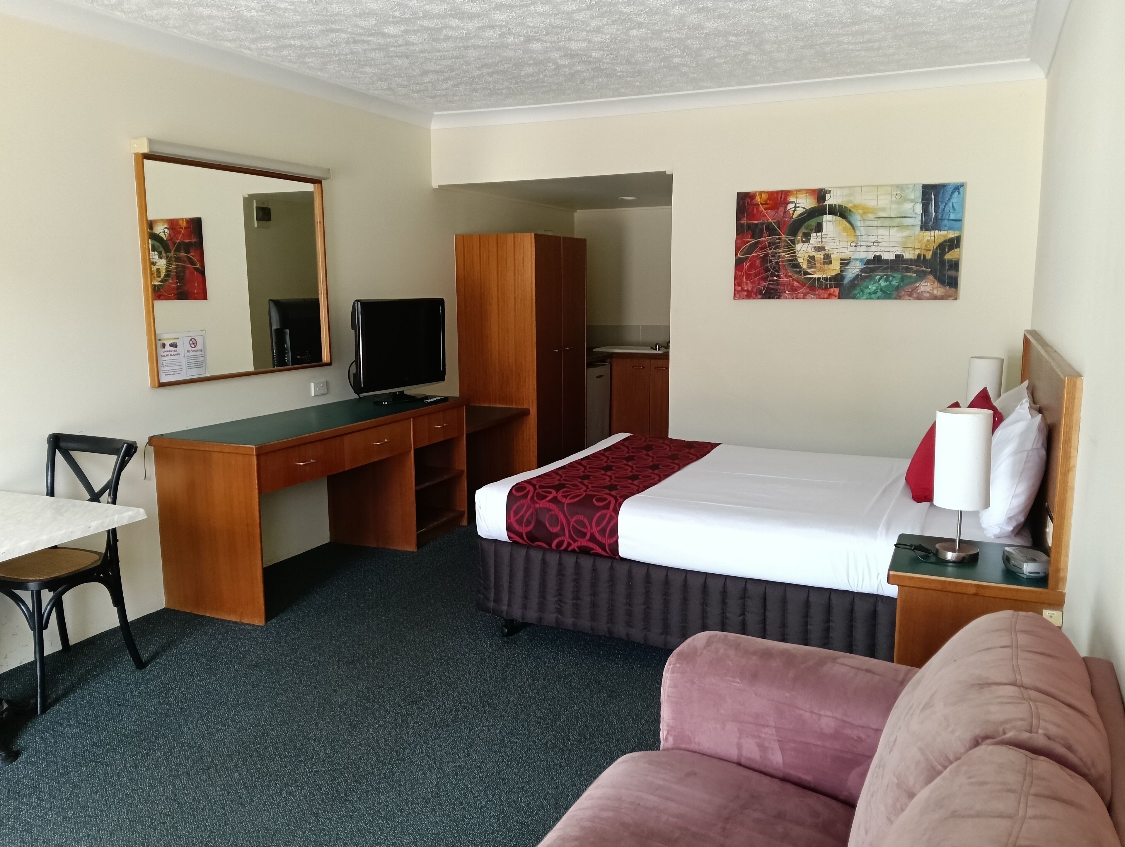 Bayswater Tweed Motel