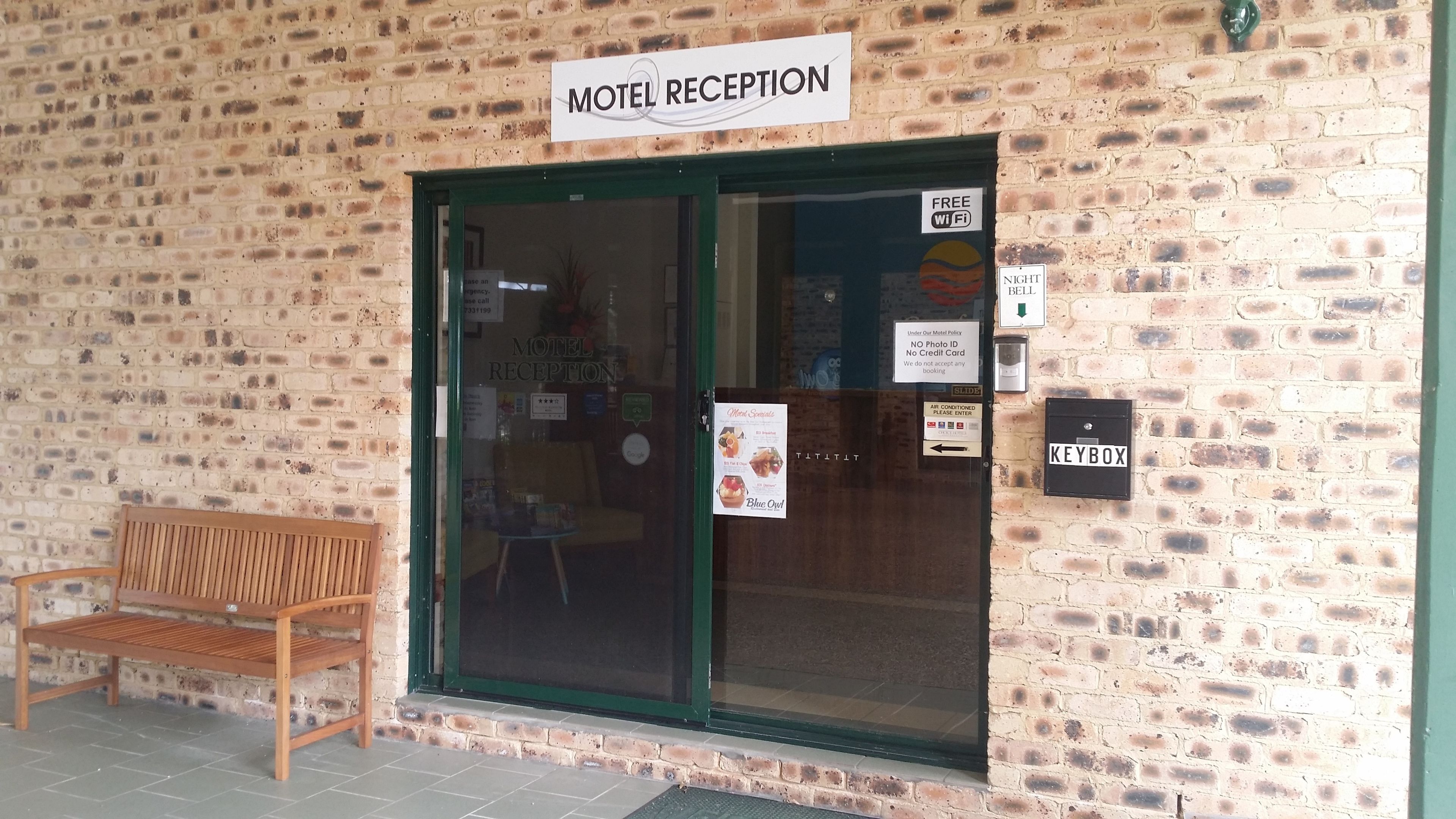 Bayswater Tweed Motel