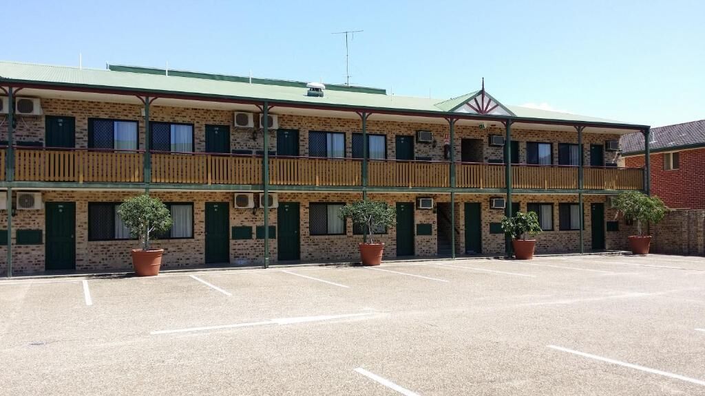 Bayswater Tweed Motel