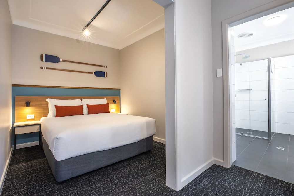 Nightcap at Ocean Beach Hotel