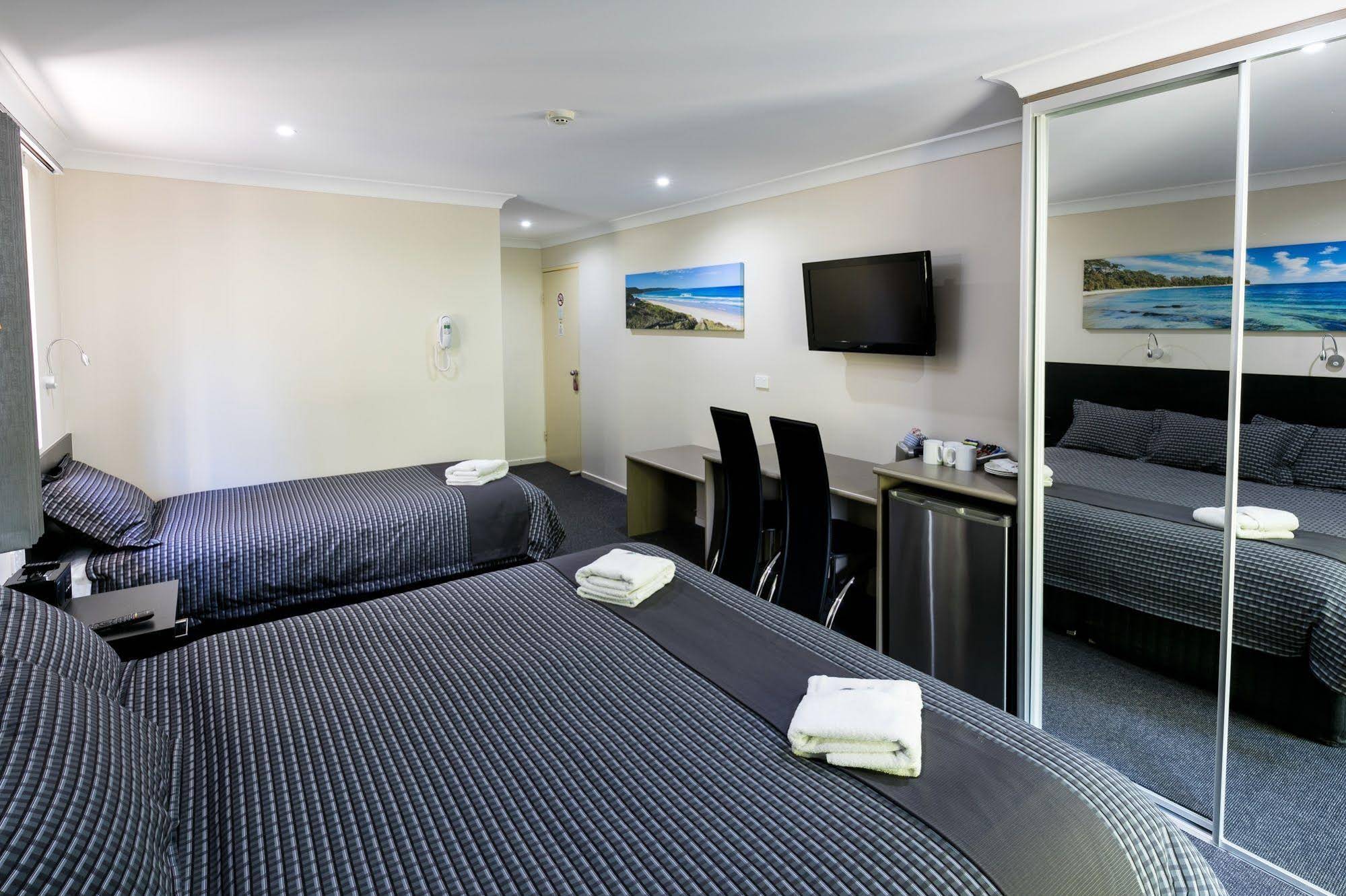 Dolphin Shores, Jervis Bay