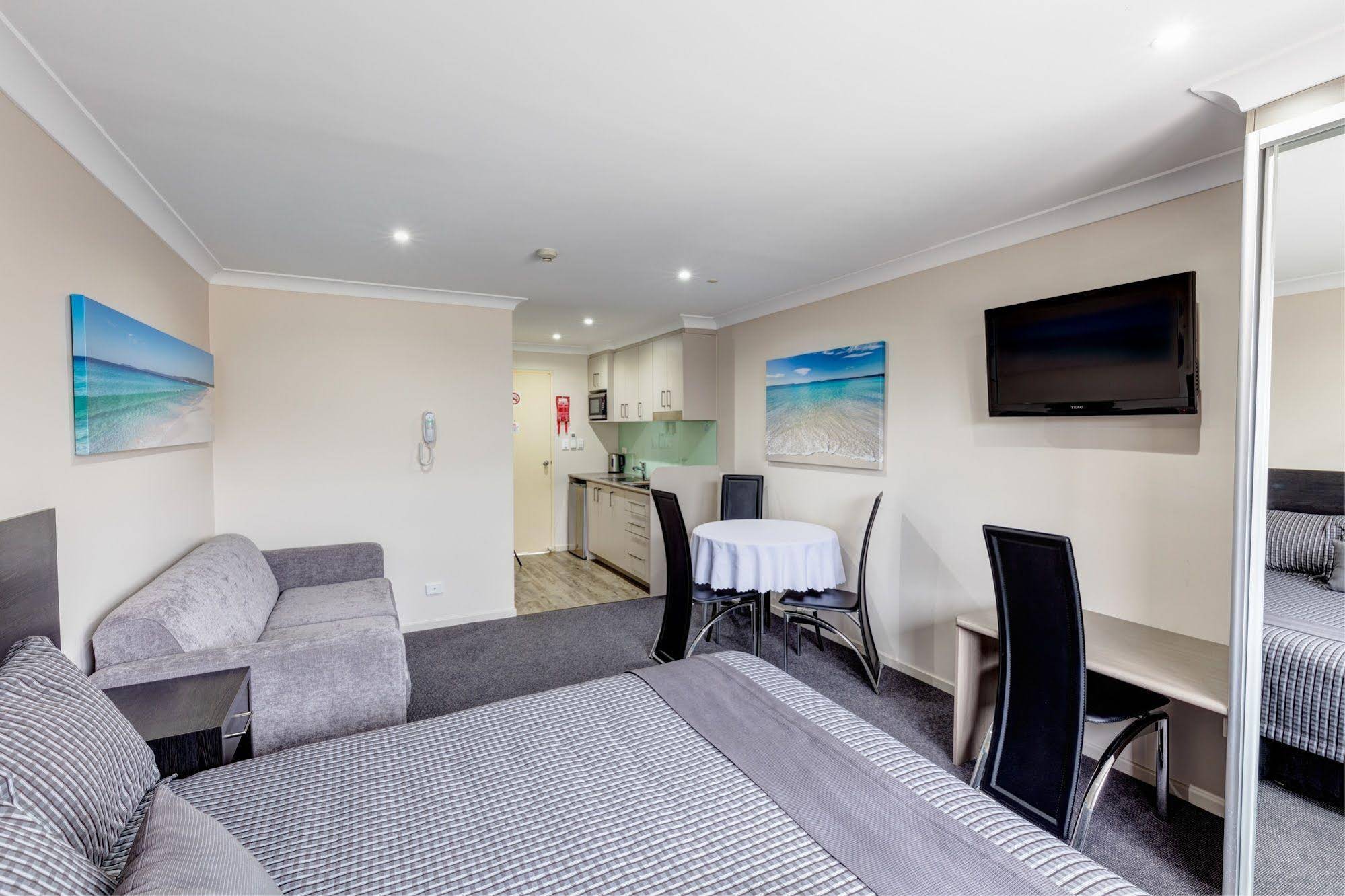 Dolphin Shores, Jervis Bay