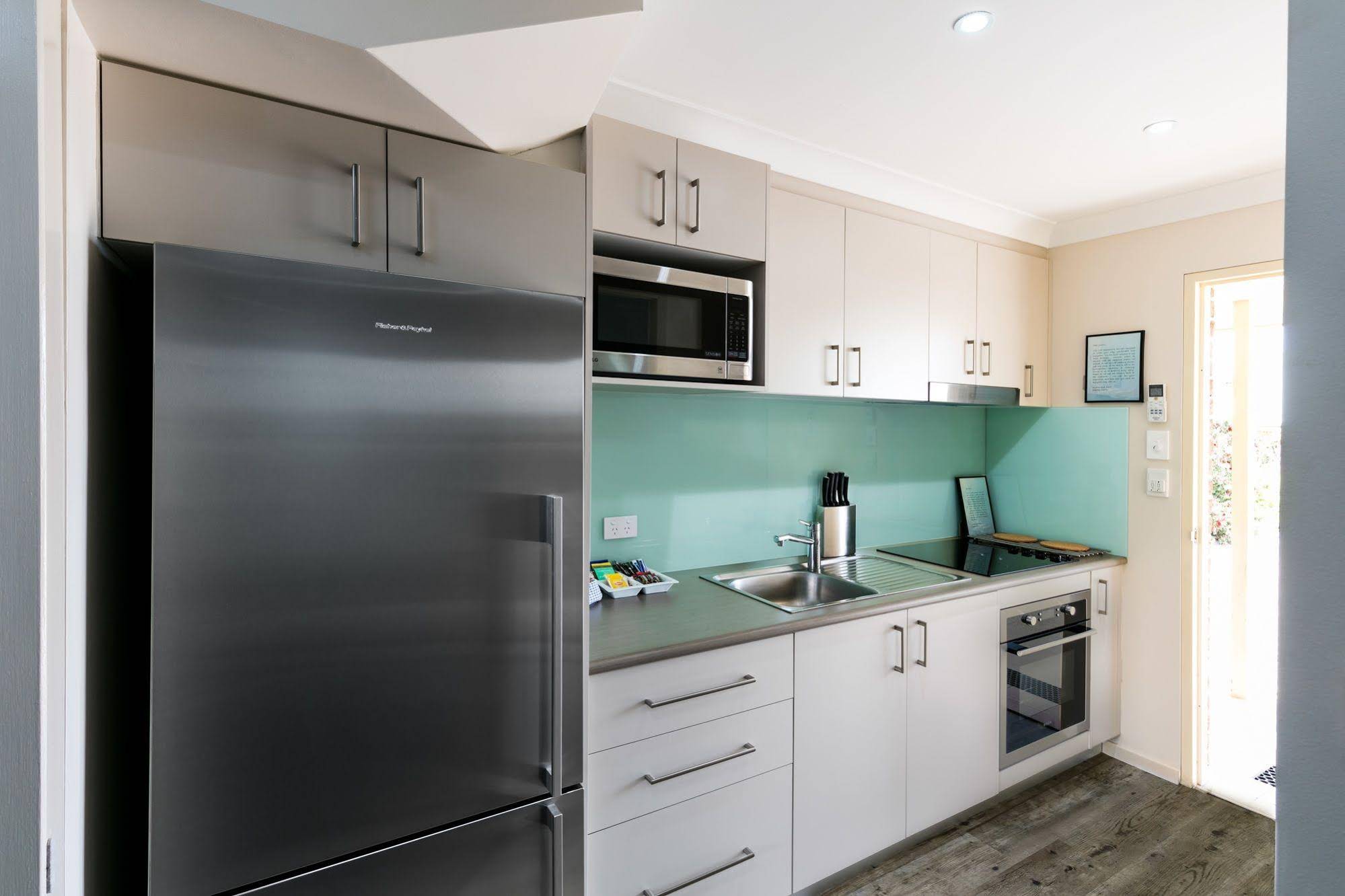 Dolphin Shores, Jervis Bay