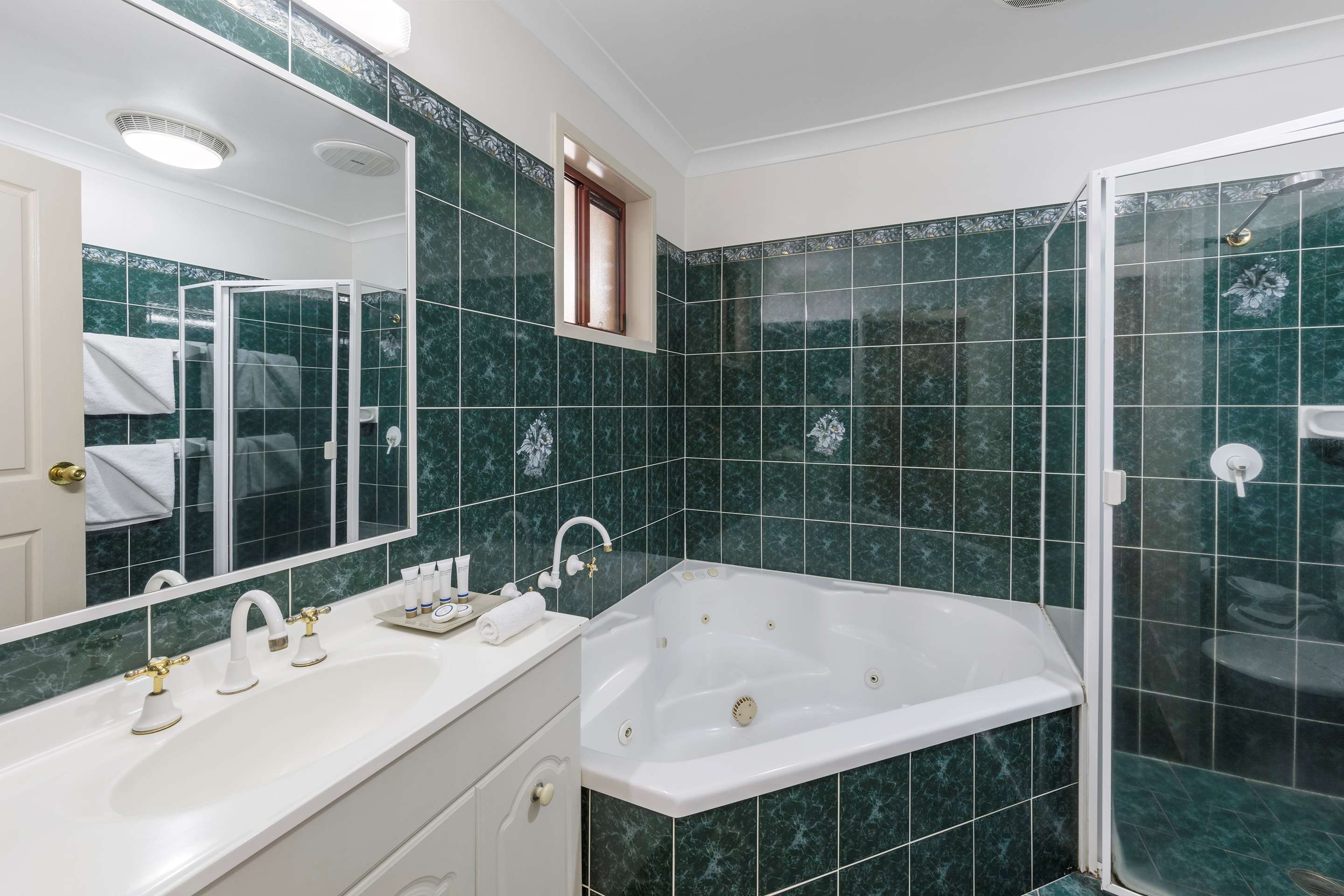 Best Western Ambassador Inn