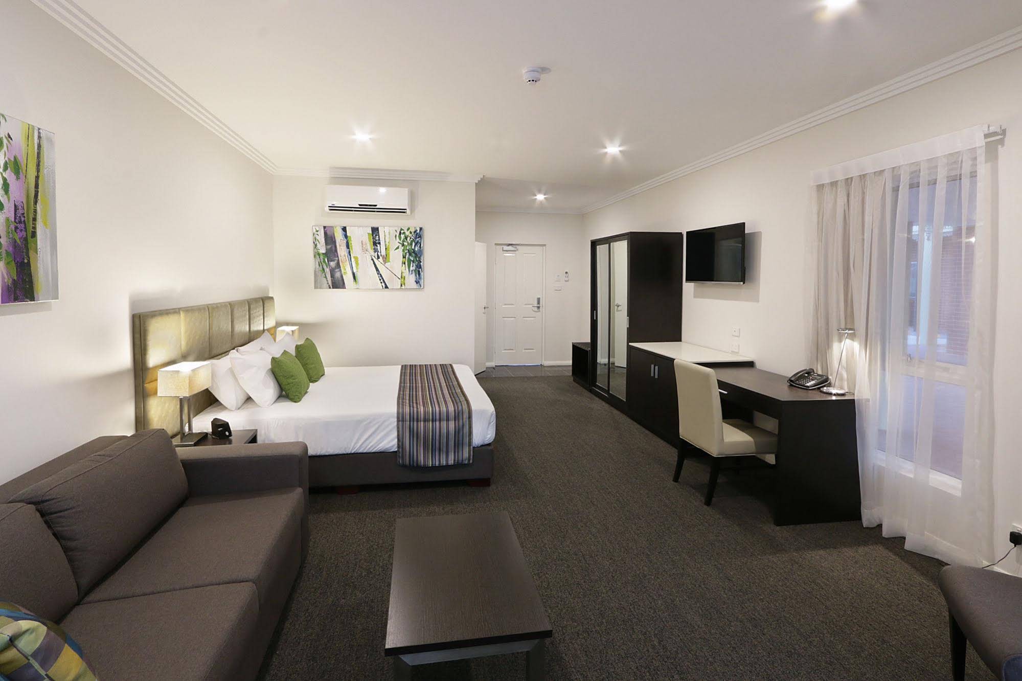 Best Western Plus Bolton On The Park