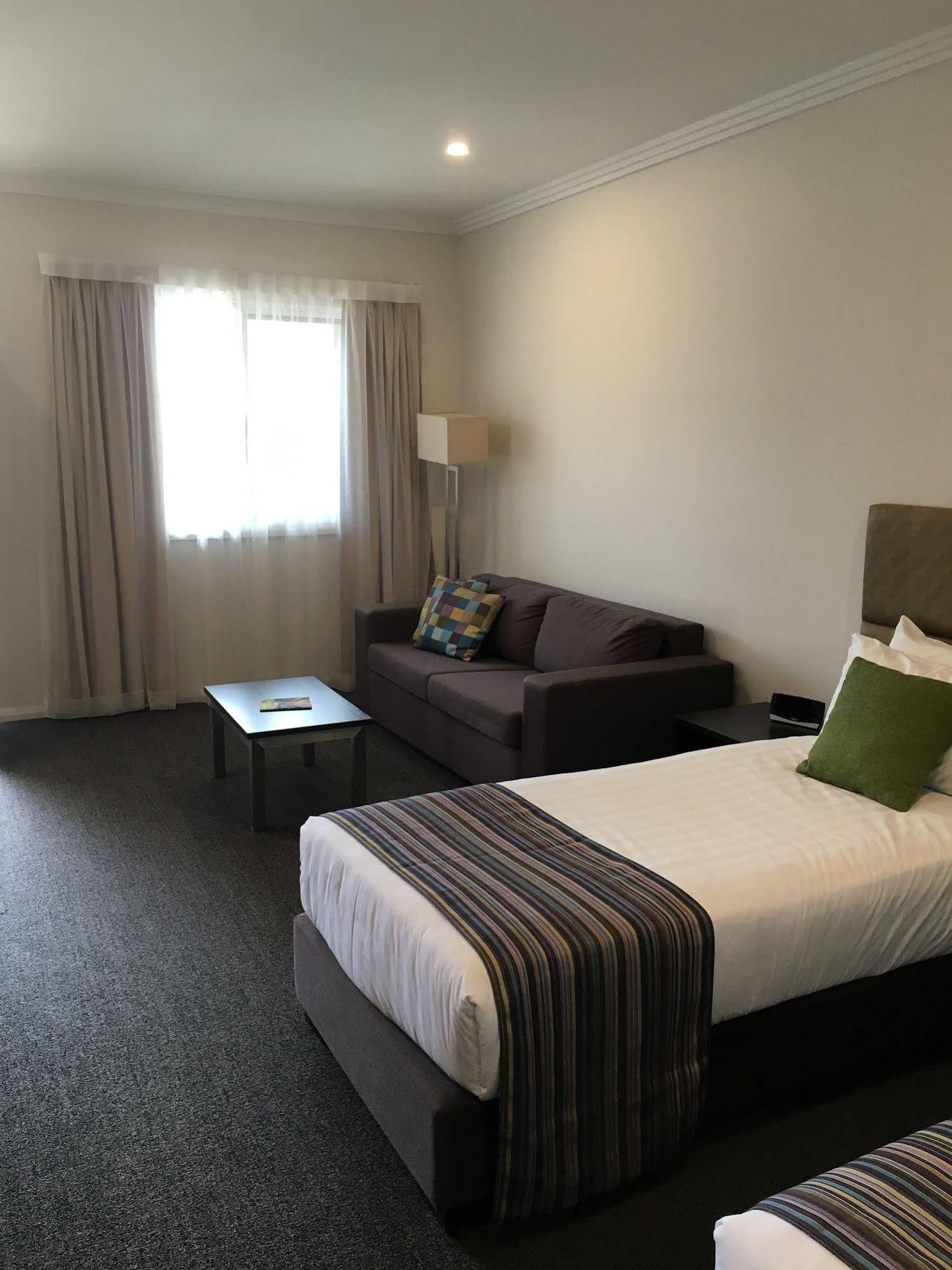 Best Western Plus Bolton On The Park