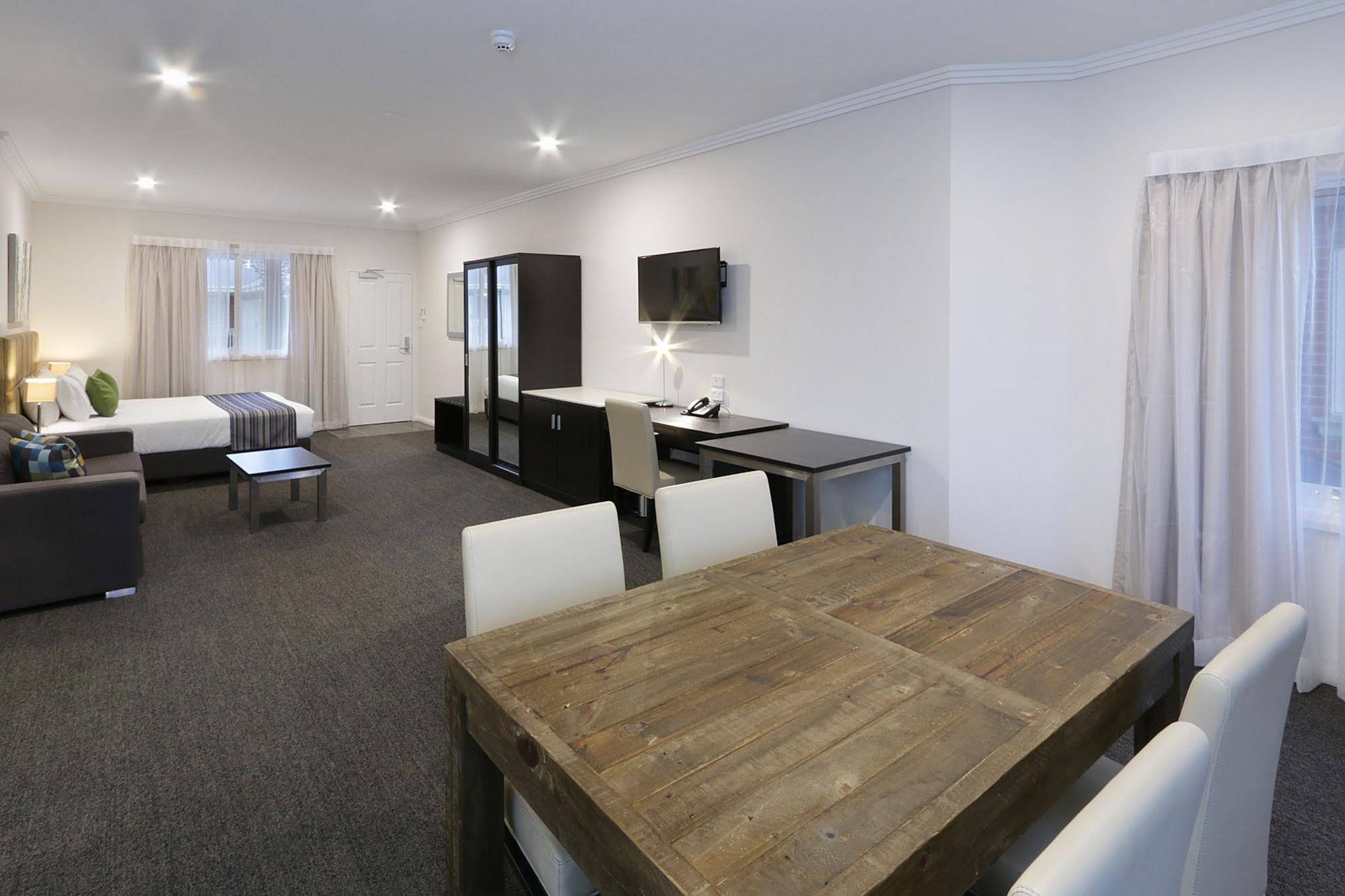 Best Western Plus Bolton On The Park