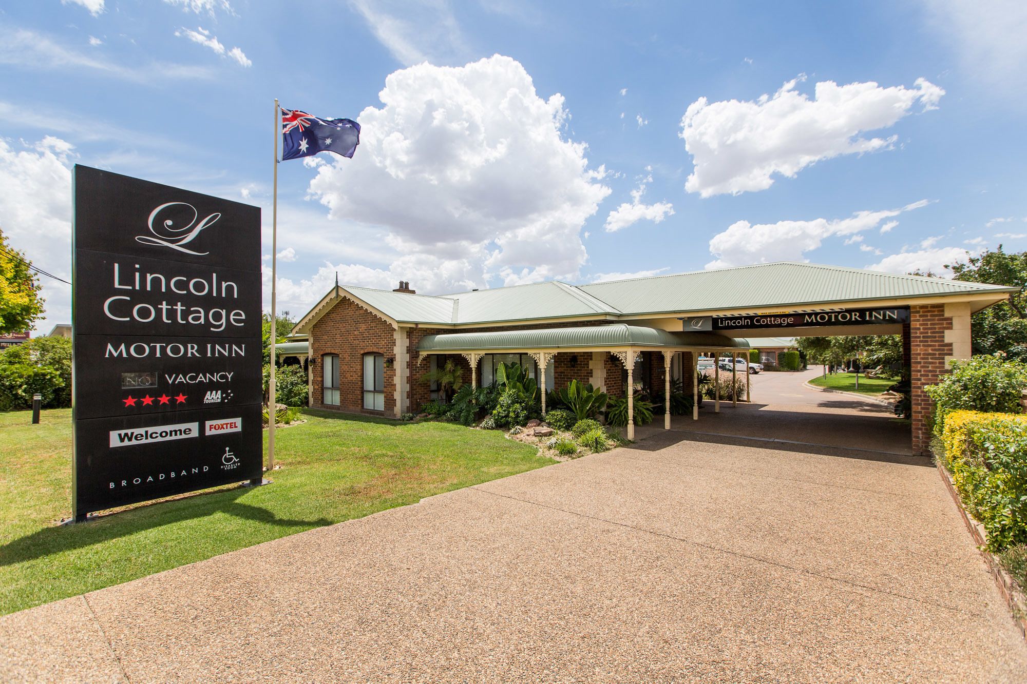 Lincoln Cottage Motor Inn