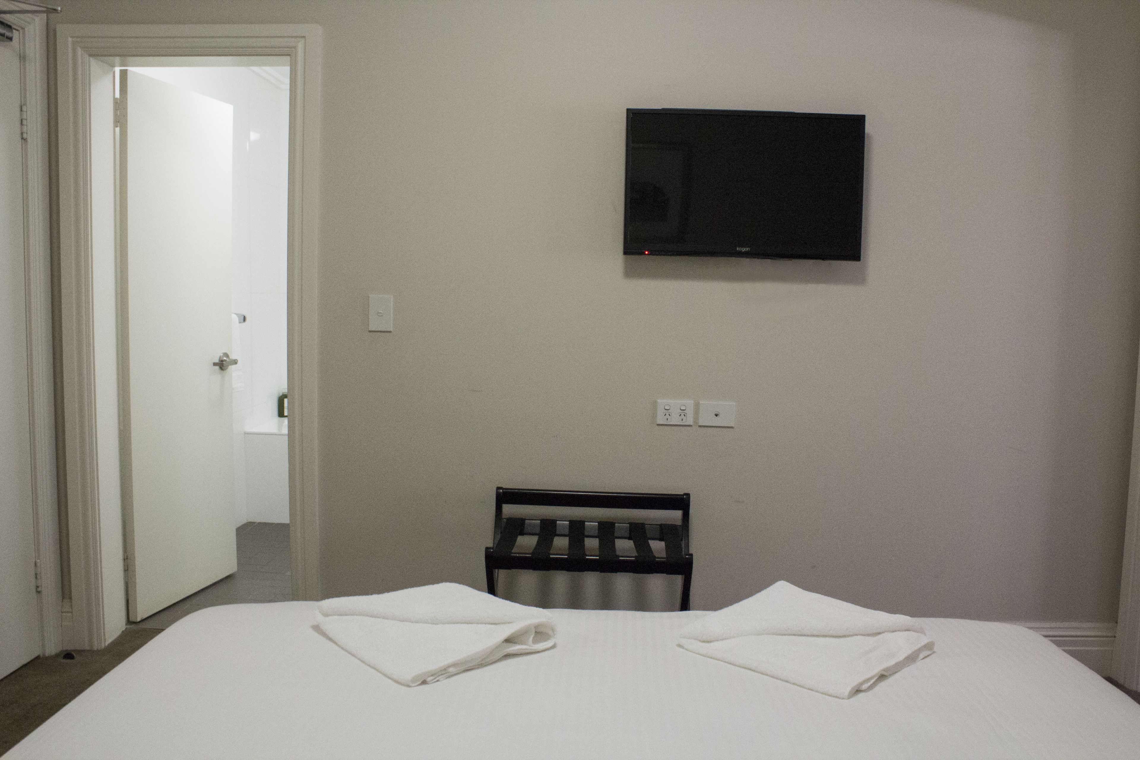 Wallacia Hotel