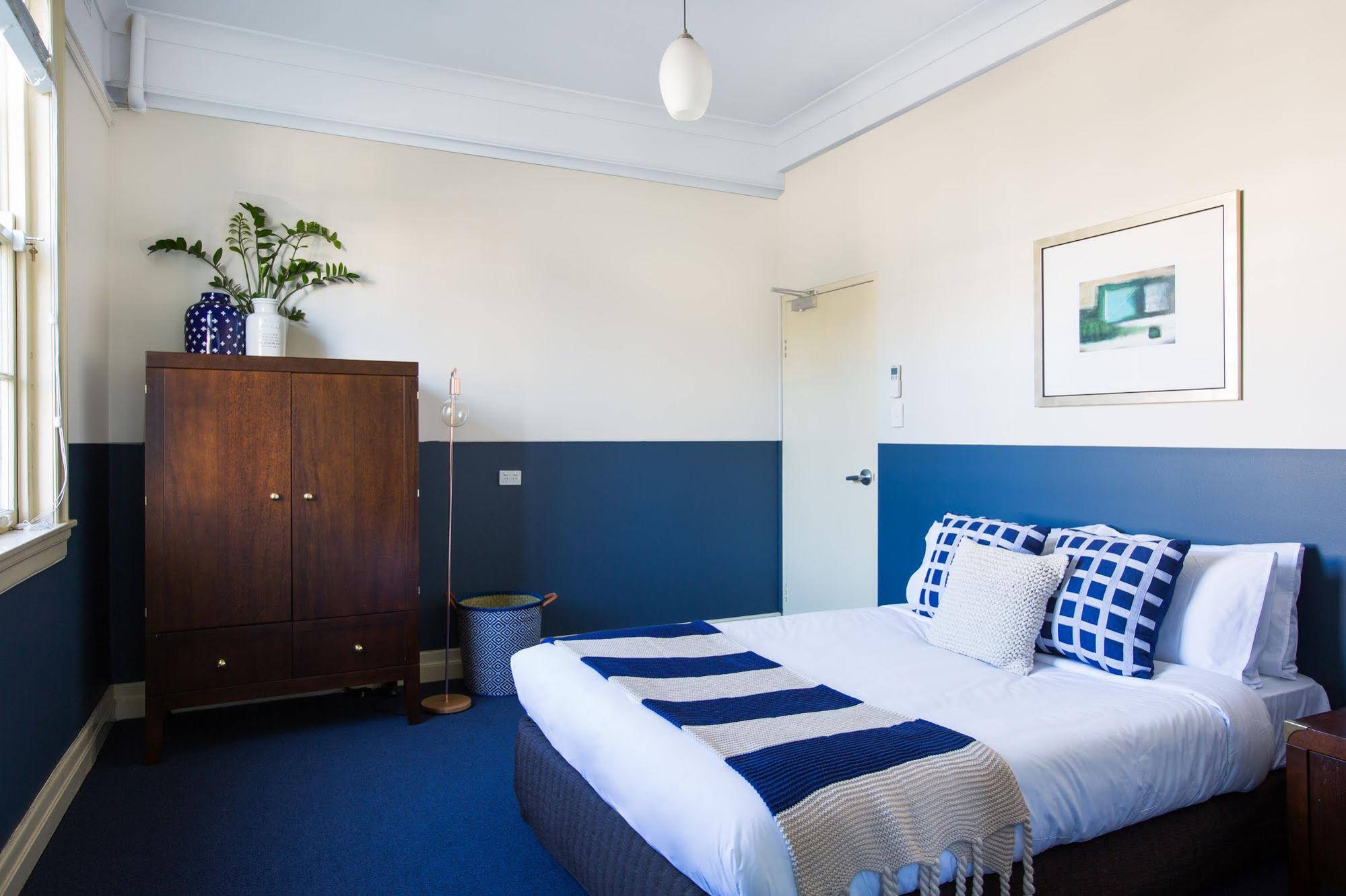 The Bridgeview Hotel