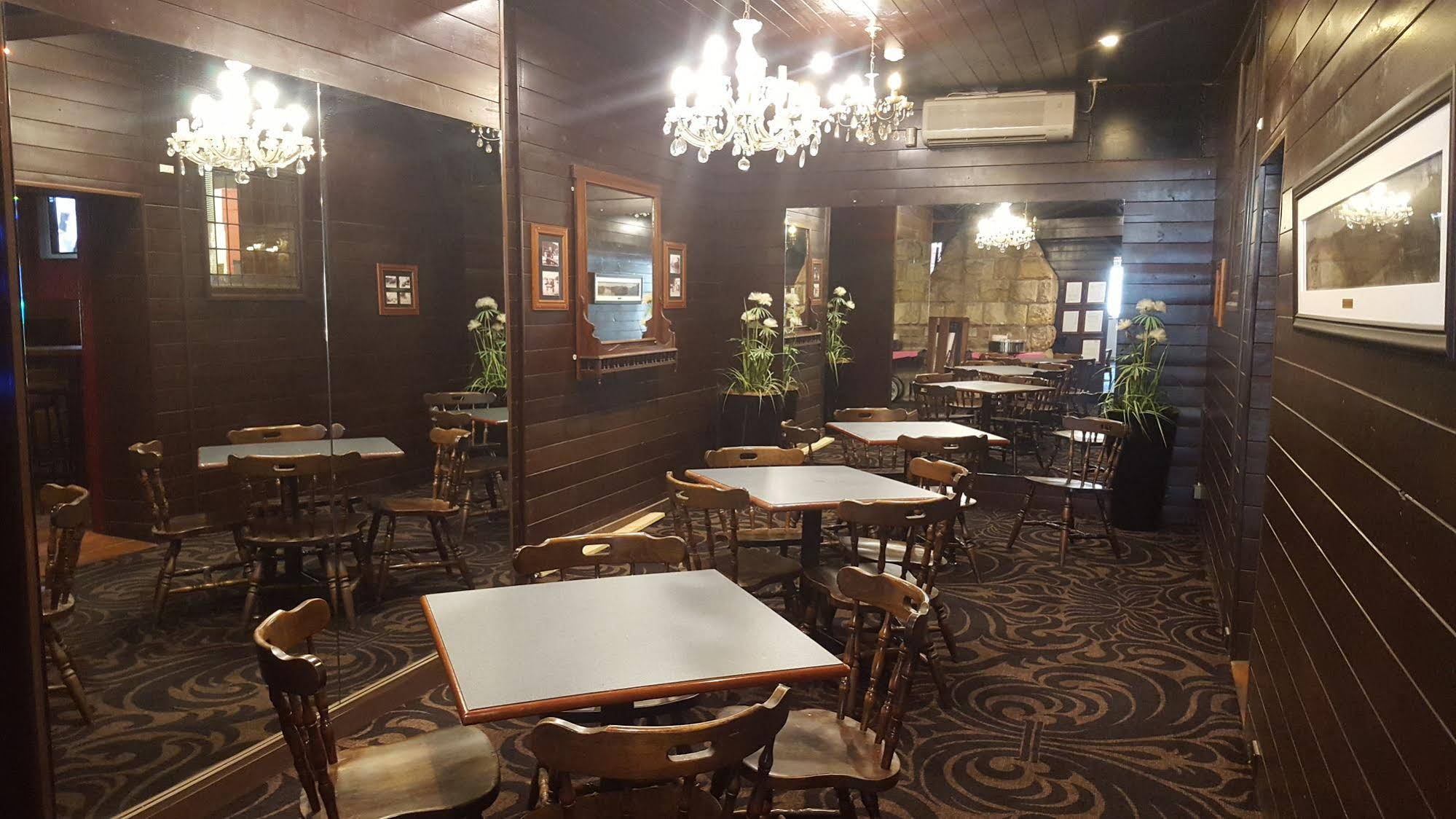 Wisemans Inn Hotel