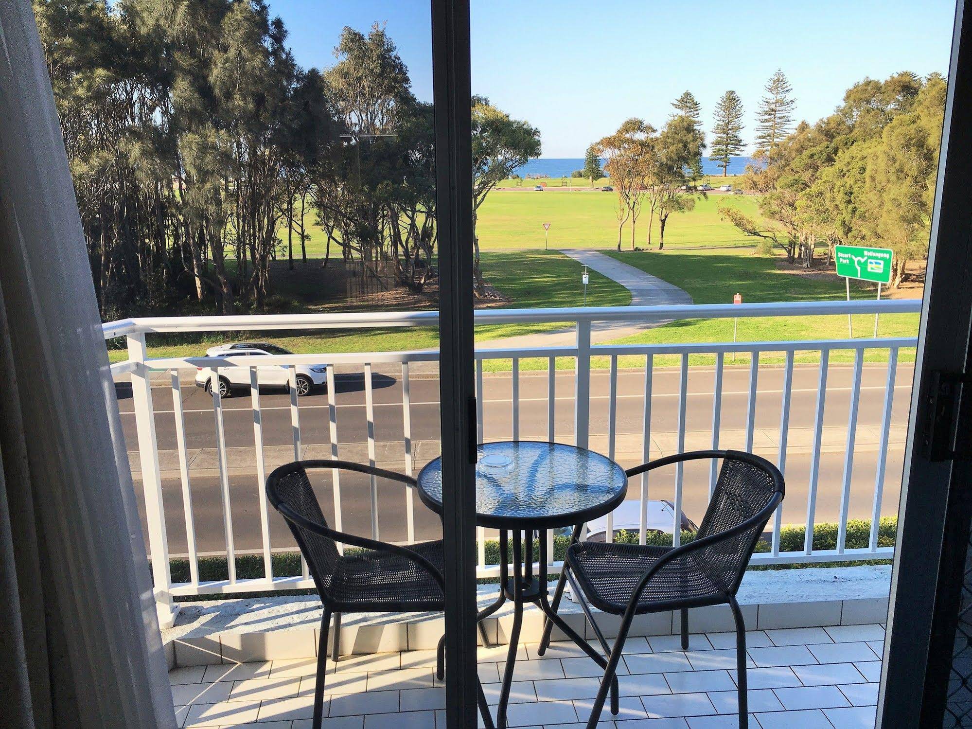 Beach Park Motor Inn