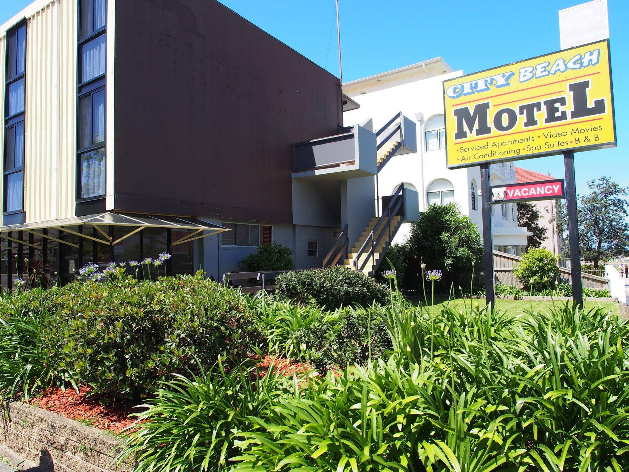 City Beach Motel