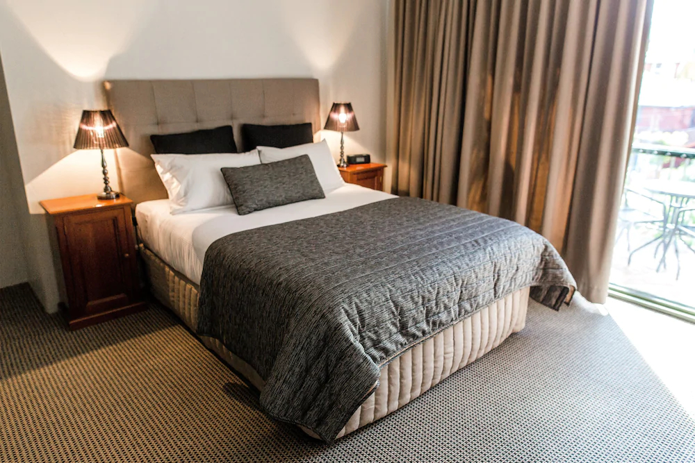 The Belmore All Suite Hotel