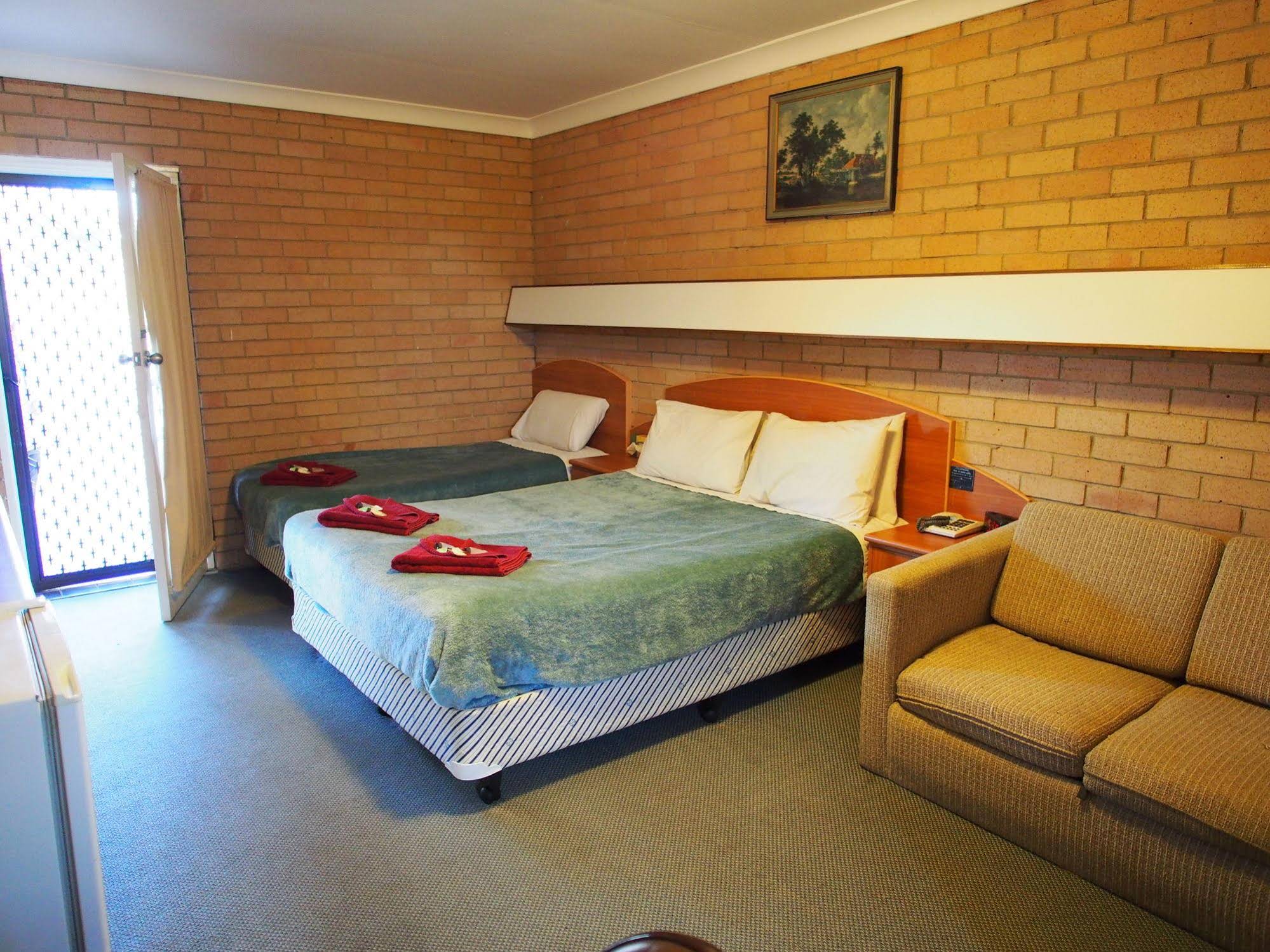 The Windmill Motel