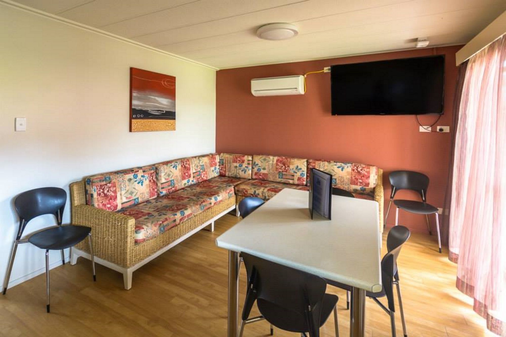 Wollongong Surf Leisure Resort