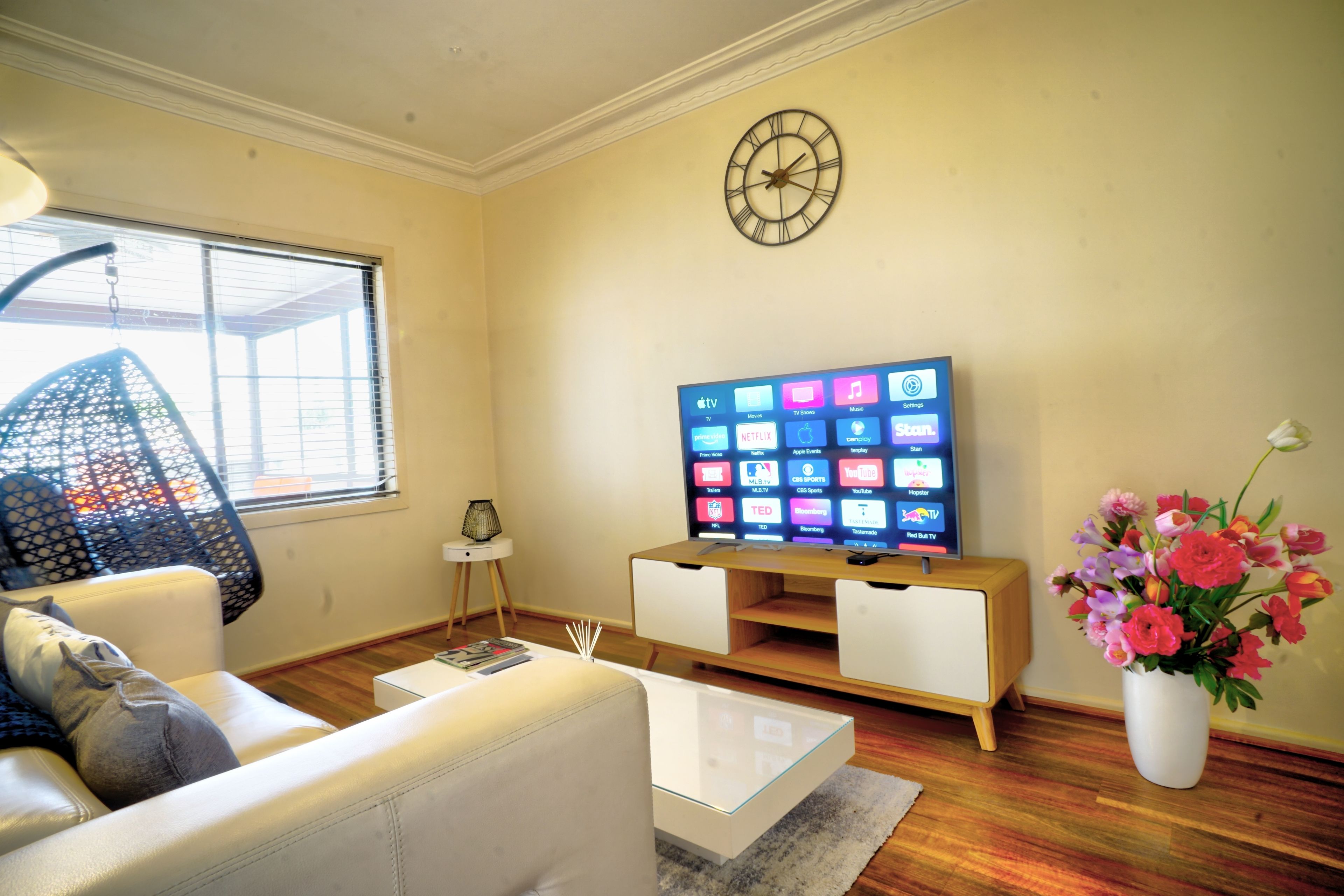 Wollongong Train Station Holiday House