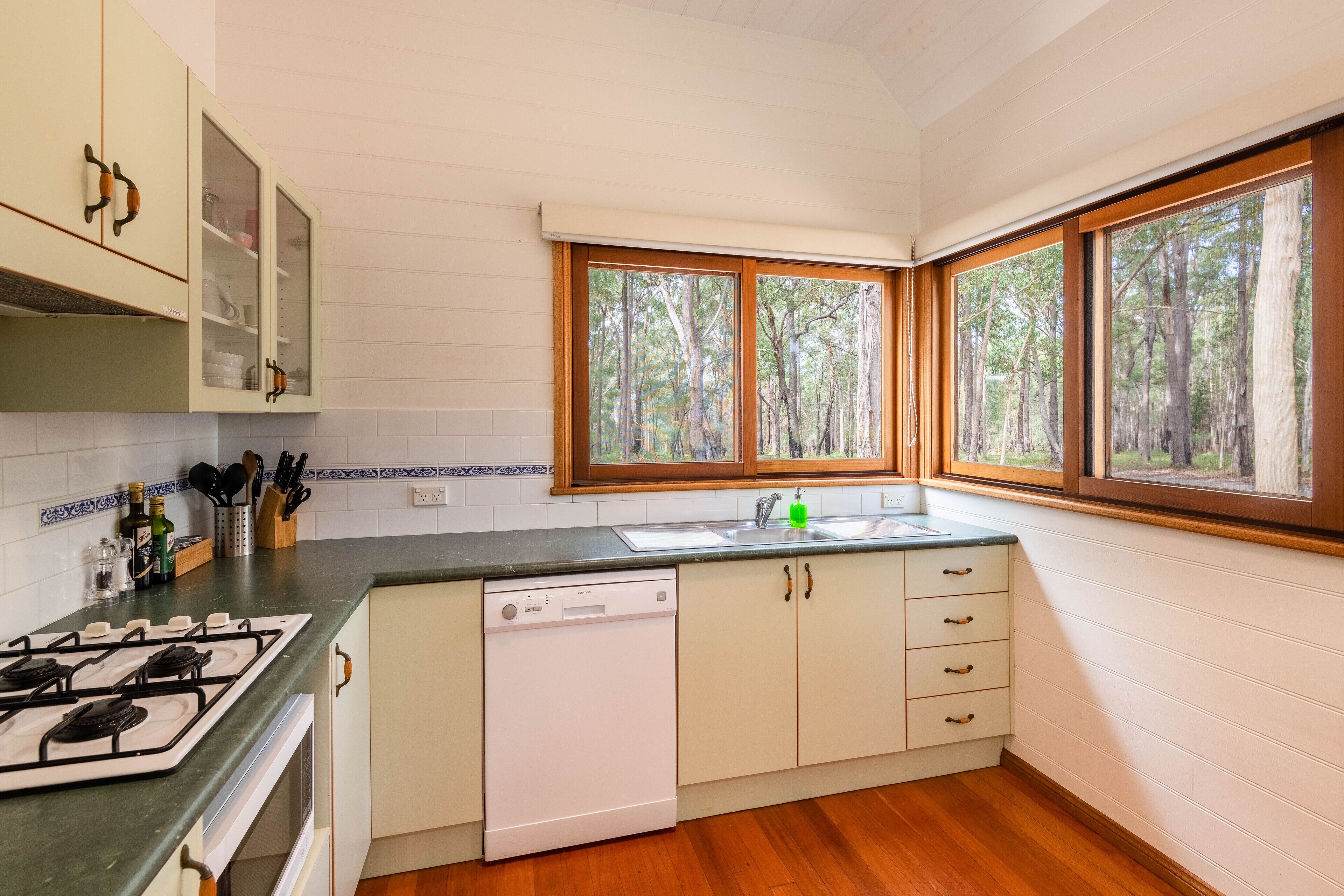 Bay and Bush Cottages, Jervis Bay