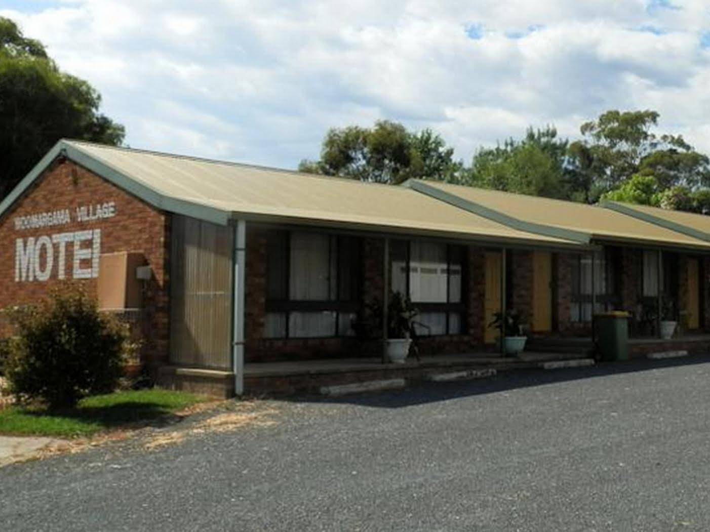 Woomargama Village Hotel Motel