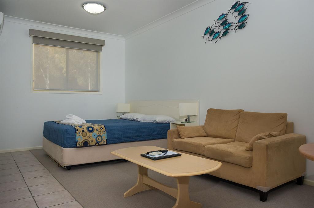 Yamba Motor Inn