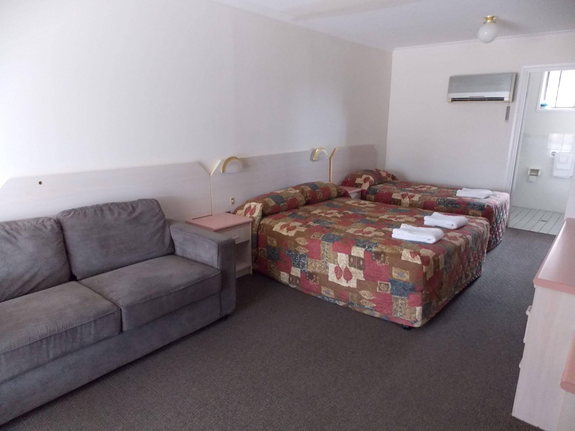 Yass Motel