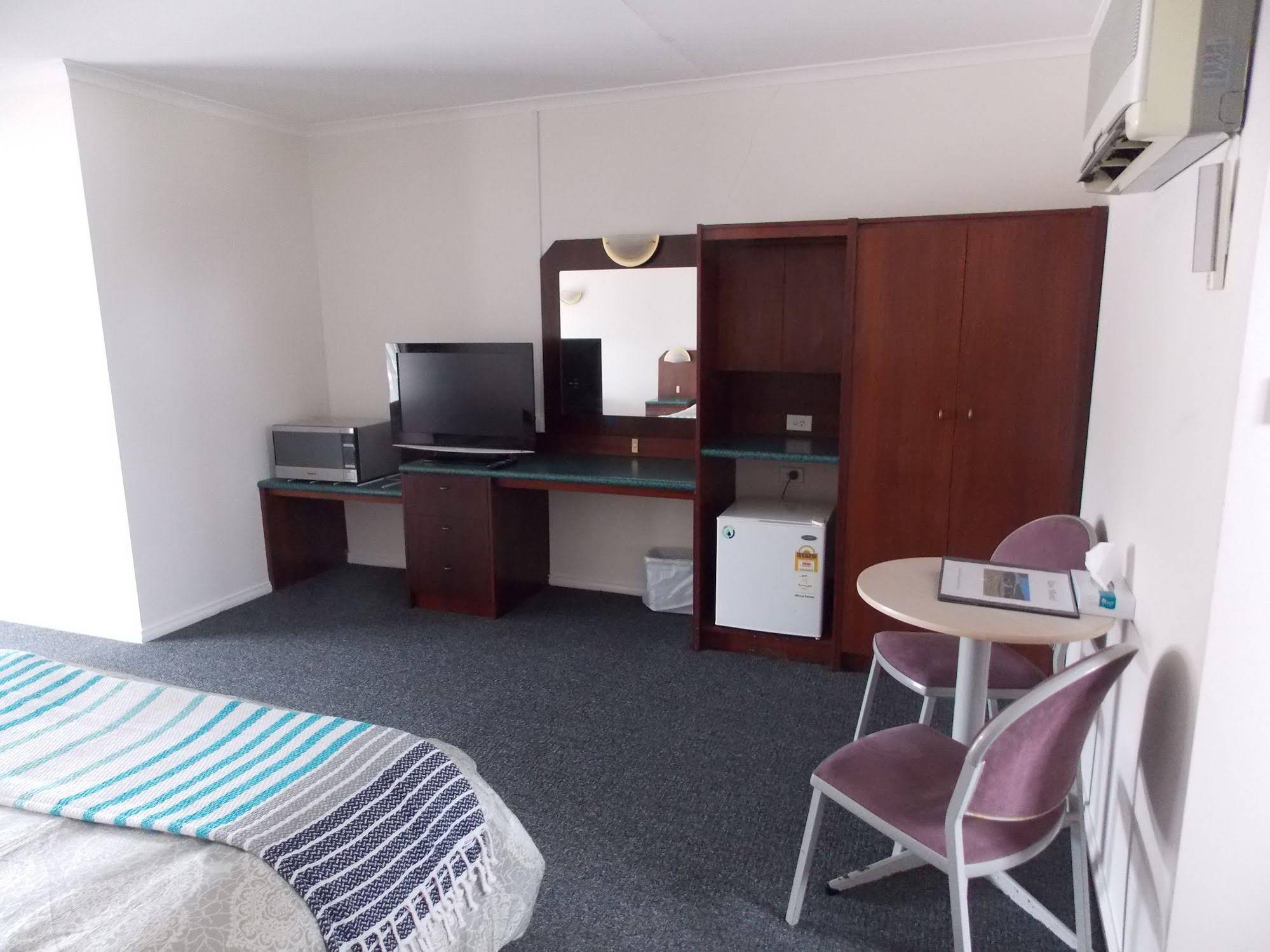 Yass Motel