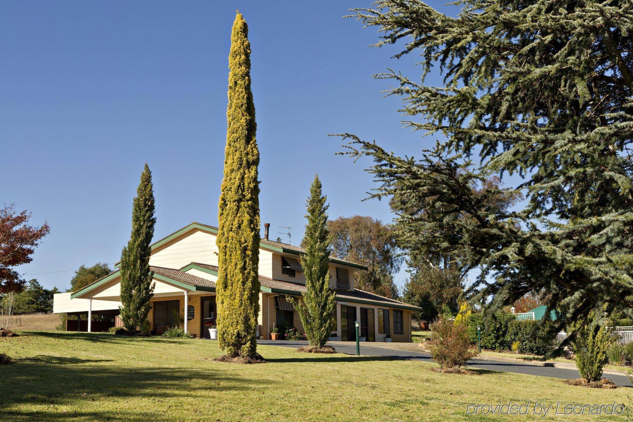 Hilltops Retreat Motor Inn
