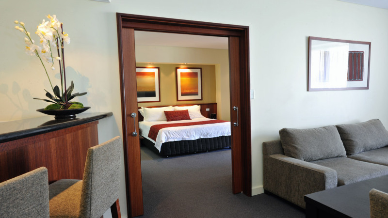 Crowne Plaza Alice Springs Lasseters
