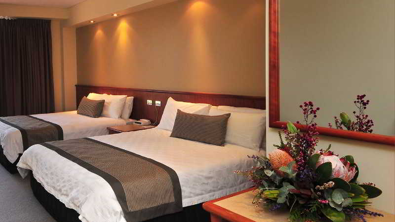 Crowne Plaza Alice Springs Lasseters