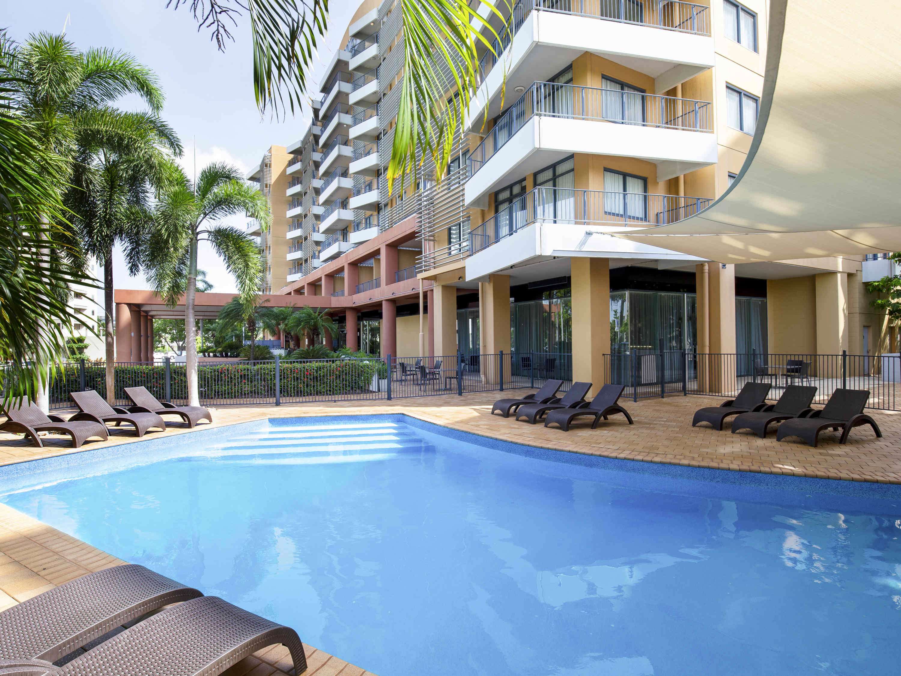 Mantra on the Esplanade Darwin