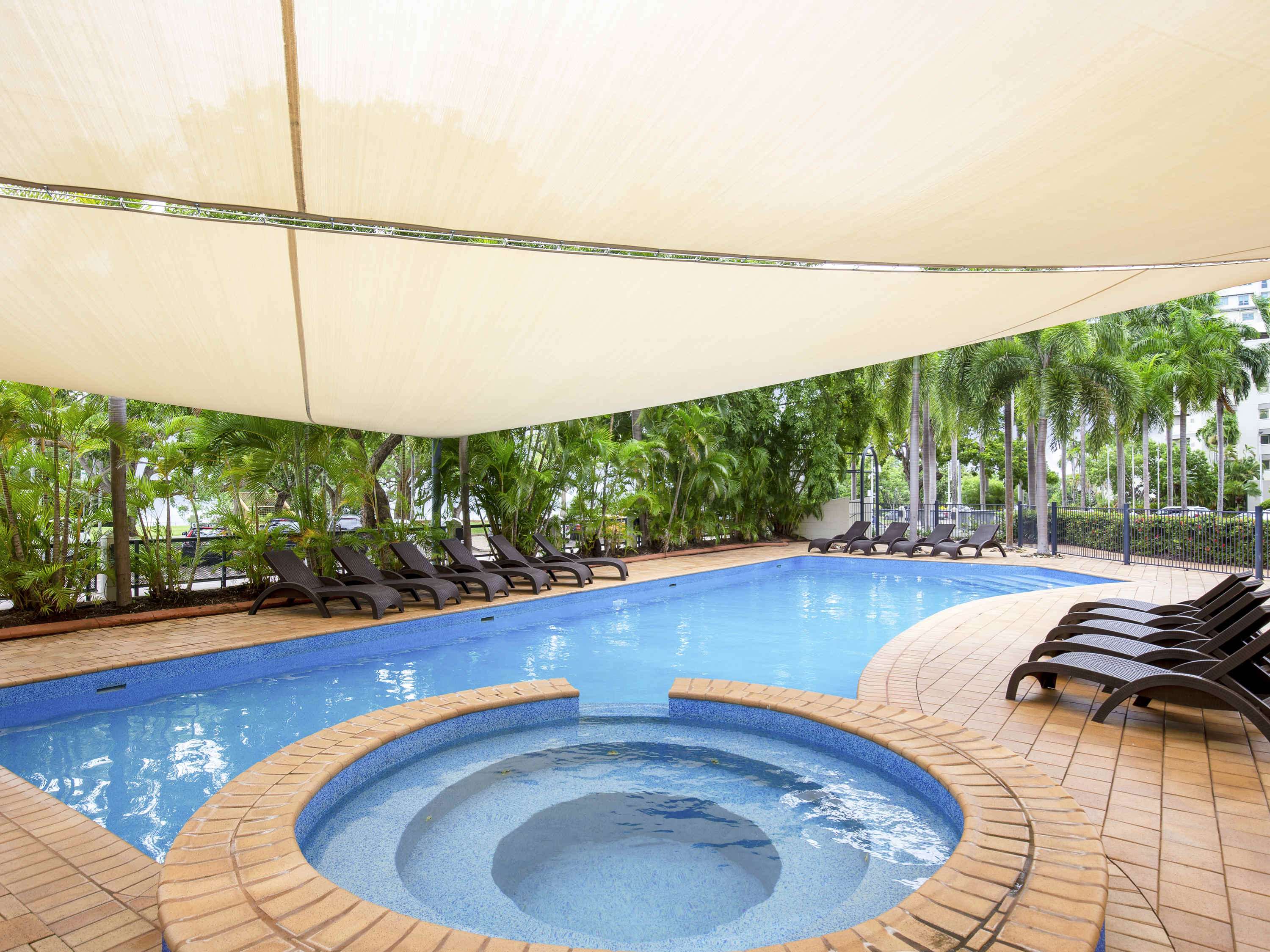 Mantra on the Esplanade Darwin