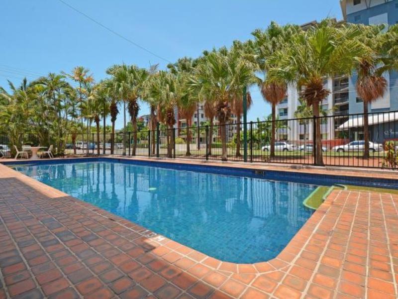 Peninsula Apartments Darwin