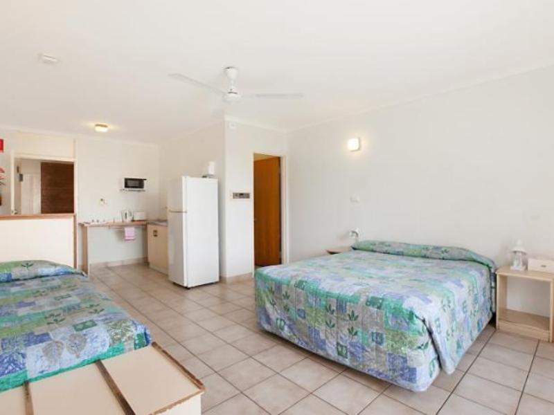 Peninsula Apartments Darwin