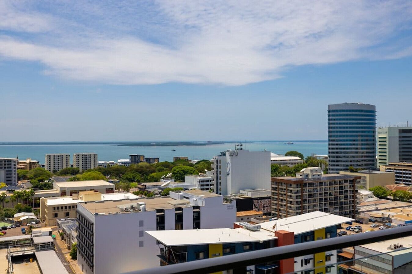 Signatures On Knuckey