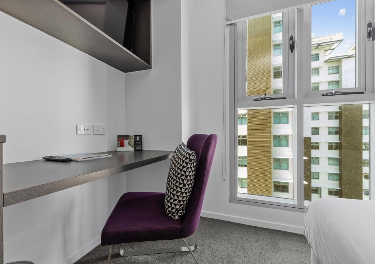 H on Mitchell Apartment Hotel