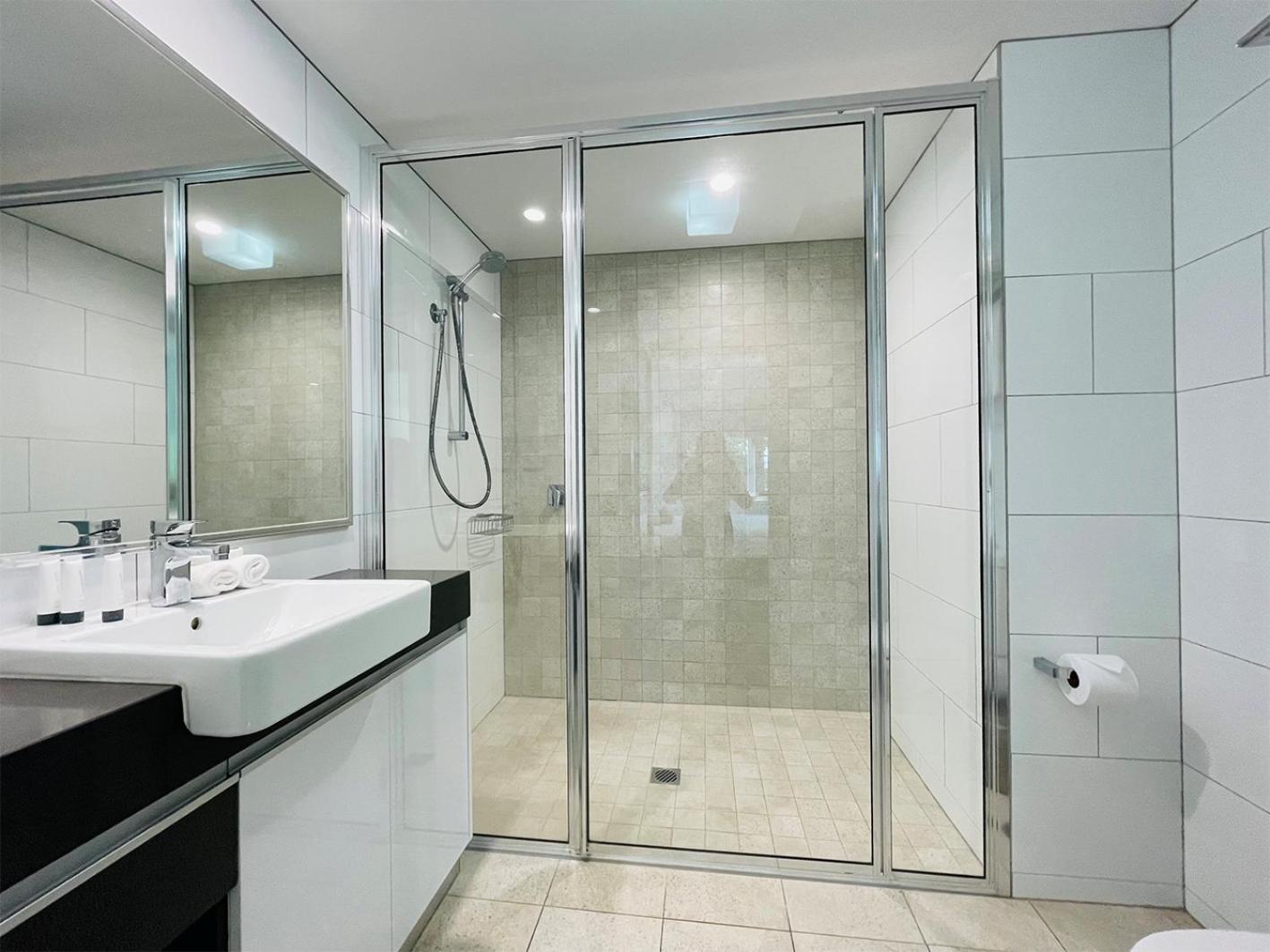 H on Mitchell Apartment Hotel