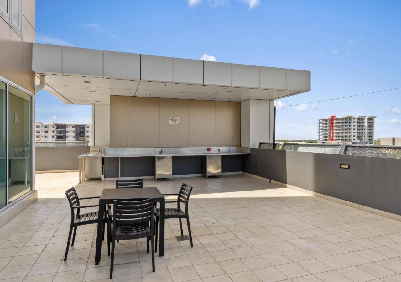 H on Mitchell Apartment Hotel