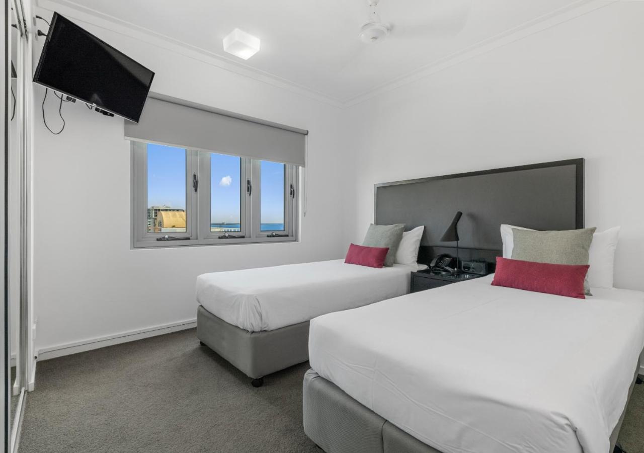 H on Mitchell Apartment Hotel