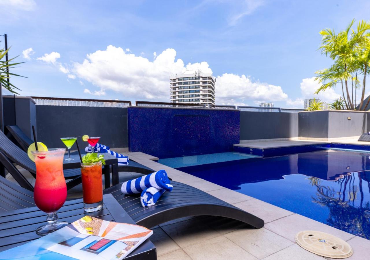 H on Mitchell Apartment Hotel