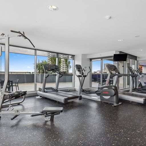 H on Mitchell Apartment Hotel