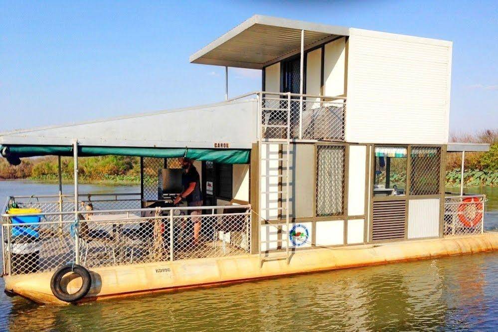 Mary River House Boats
