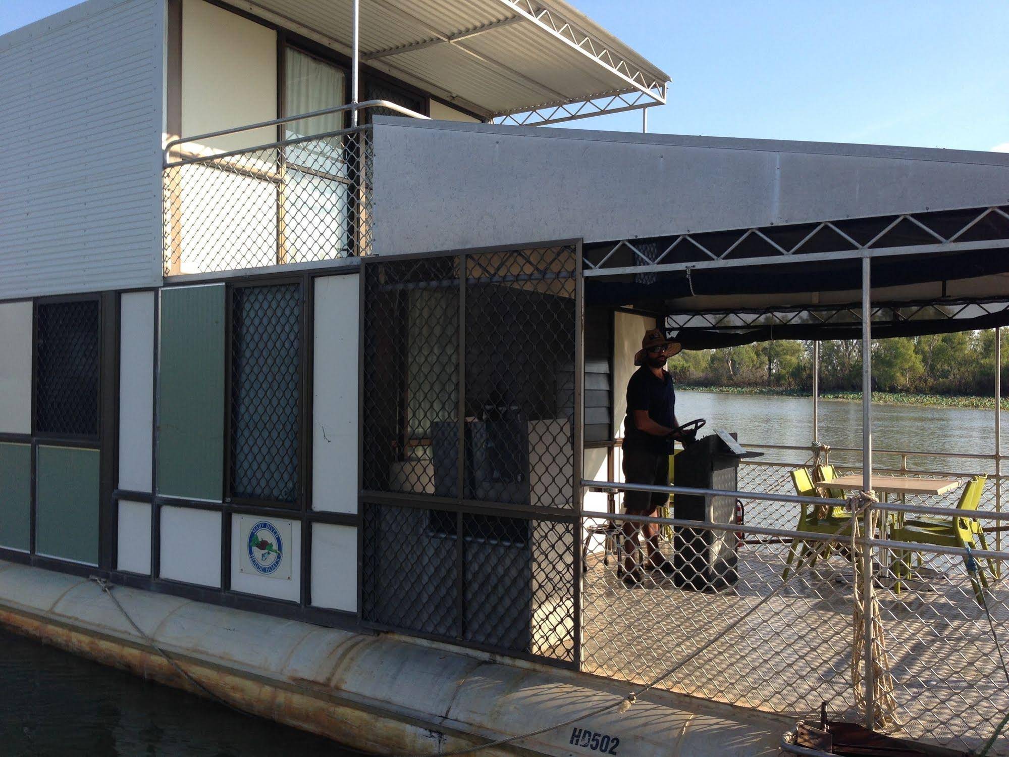 Mary River House Boats