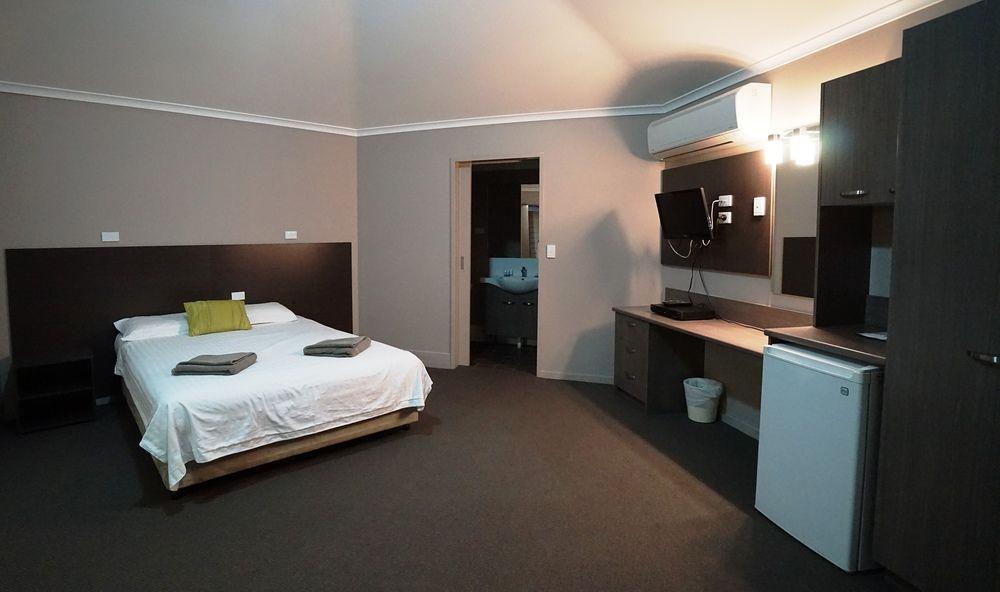 Blue Stone Motor Inn