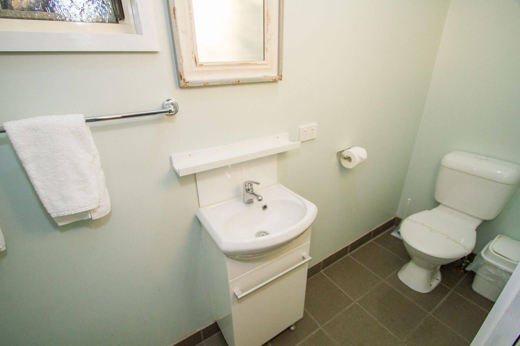 Agnes Palms Accommodation and Motel