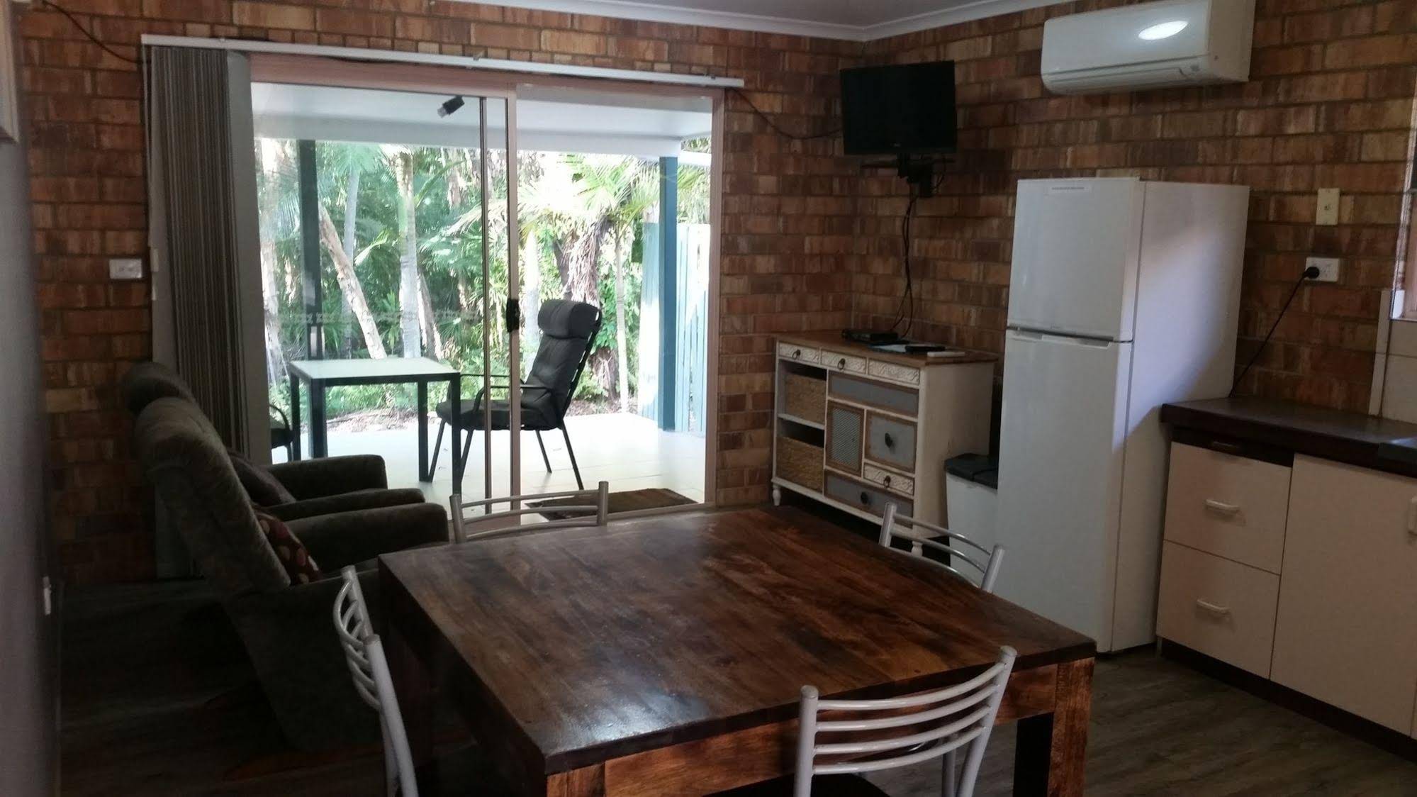 Agnes Palms Accommodation and Motel