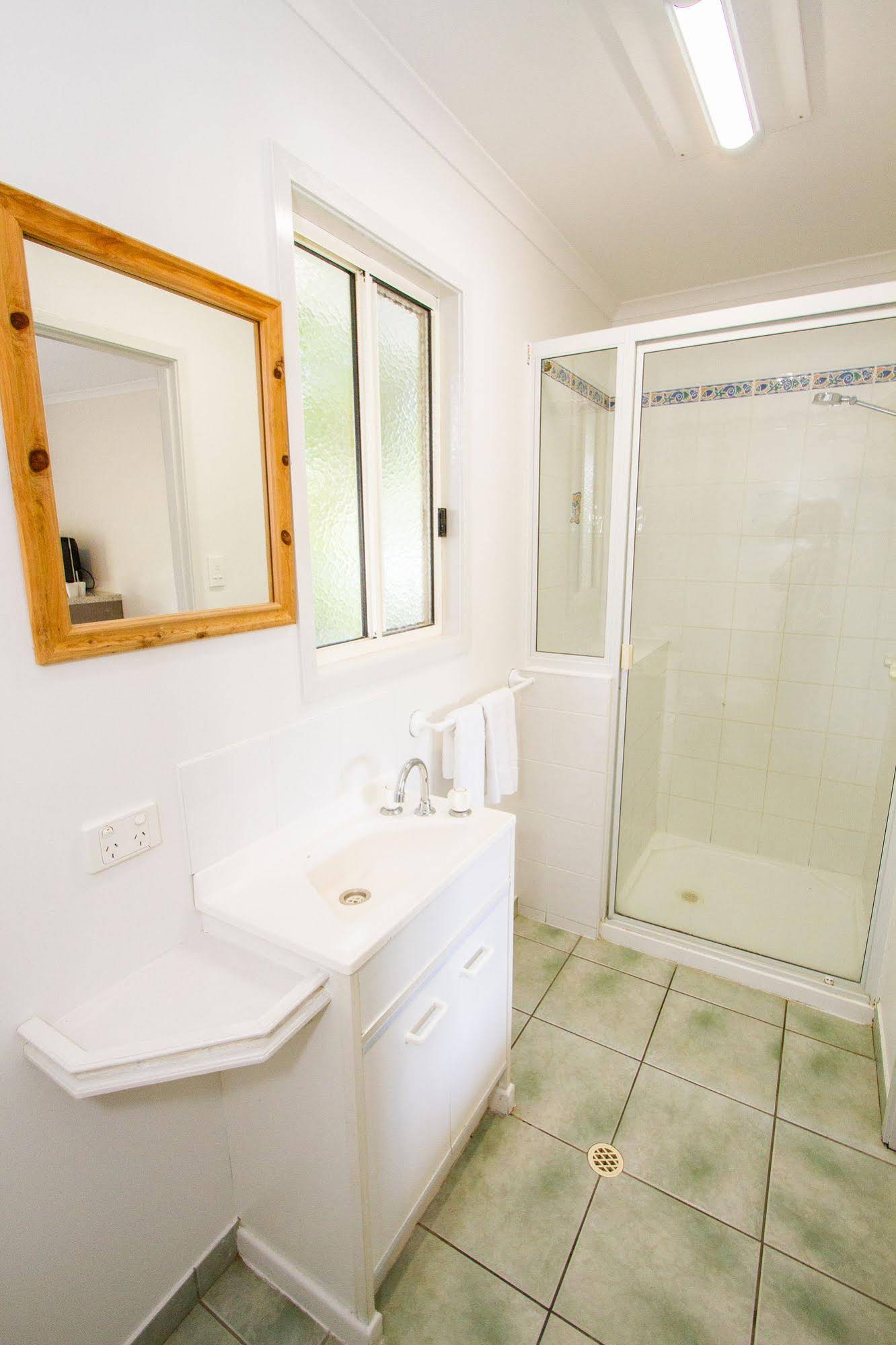 Agnes Palms Accommodation and Motel